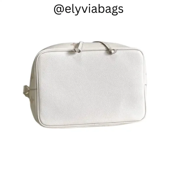 LV NéoNoé MM Pink Monogram bottom view