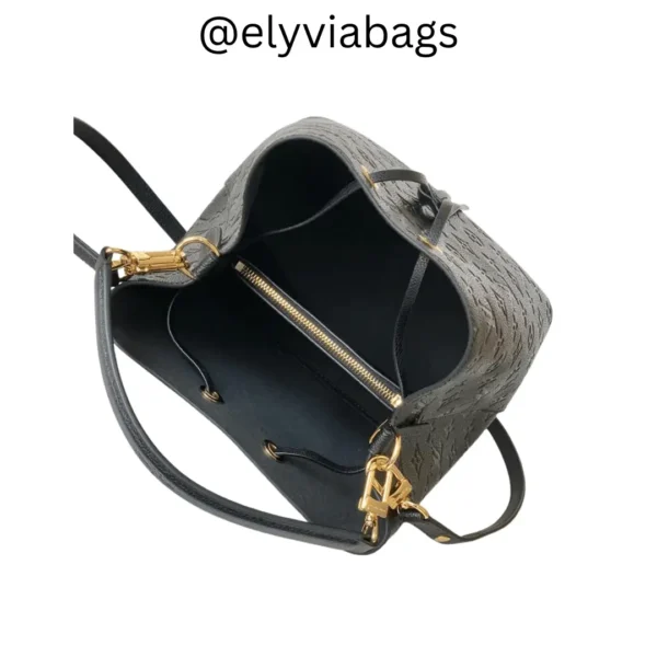 LV NéoNoé MM black open view
