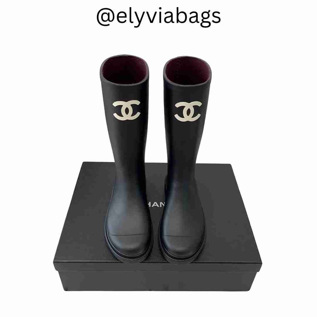 Caoutchouk High Boots black front view