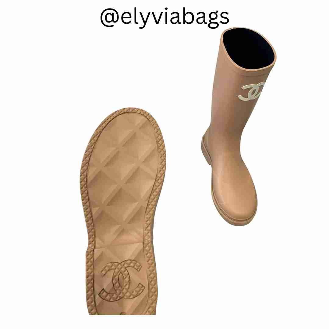 Caoutchouk High Boots cream sole view